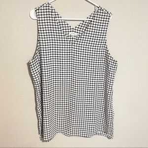 Pleione black and white sleeveless v neck blouse